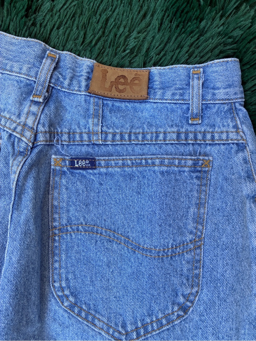 Vintage 80s/90s Lee High Waisted Tapered Leg Pleated Mom Jeans 28Wx28.5L - Picture 6 of 15